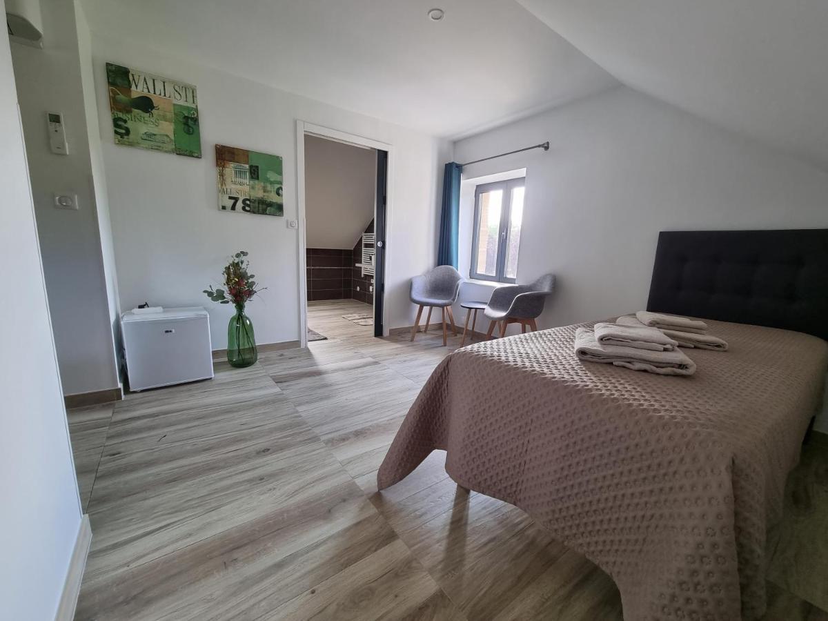 モンティニャック Le 4 Bed & Breakfast エクステリア 写真
