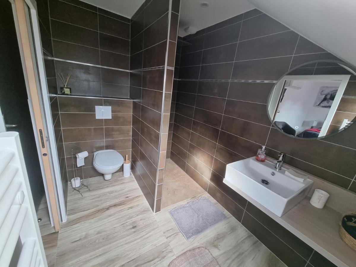 モンティニャック Le 4 Bed & Breakfast エクステリア 写真