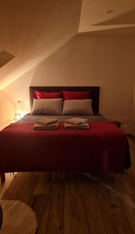 モンティニャック Le 4 Bed & Breakfast エクステリア 写真