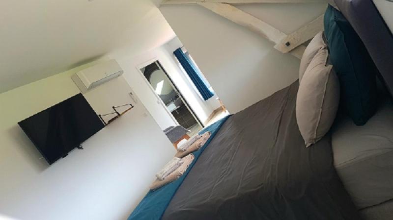 モンティニャック Le 4 Bed & Breakfast エクステリア 写真